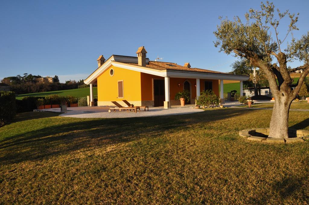 B&B Agrifoglio Sant'Elpidio a Mare Luaran gambar