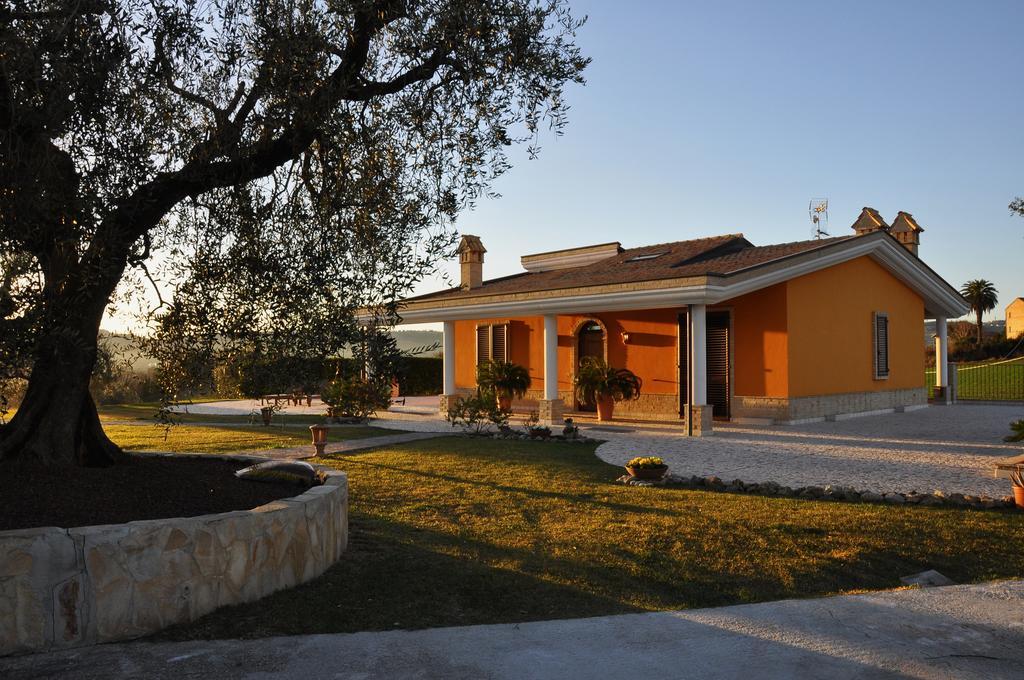 B&B Agrifoglio Sant'Elpidio a Mare Luaran gambar